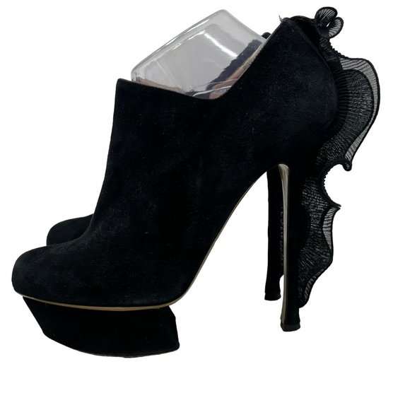 Nicholas Kirkwood Suede Ruffle Trimmed Platform Pumps Couture Womens 41 Black